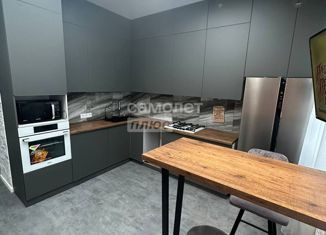 Продам 3-ком. квартиру, 68.5 м2, Хабаровский край, улица Аллея Труда, 9