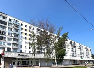 Продается трехкомнатная квартира, 57.2 м2, Киров, улица Карла Маркса, 23