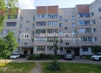 Продам 2-ком. квартиру, 51 м2, Иваново, 2-я Дачная улица, 20, район Пустошь-Бор