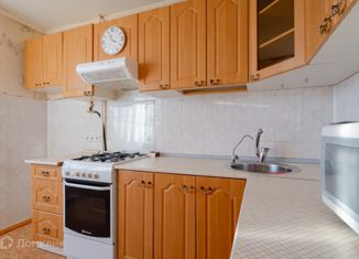 Продаю 3-комнатную квартиру, 56.6 м2, городской посёлок имени Свердлова, 1-й микрорайон, 40