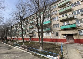 Продам 4-ком. квартиру, 72.6 м2, Элиста, 4-й микрорайон, 4-й микрорайон, 40