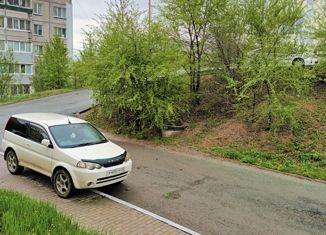 Трехкомнатная квартира на продажу, 64.8 м2, Артём, улица Бабушкина, 24