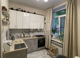 Продается 2-комнатная квартира, 55 м2, Севастополь, улица Гоголя, 22