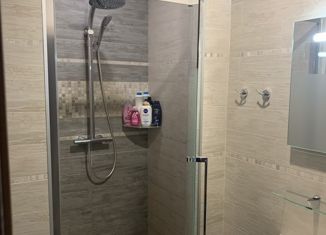 Продаю 1-комнатную квартиру, 42 м2, Краснодар, улица Цезаря Куникова, 24к3, ЖК Времена Года 3