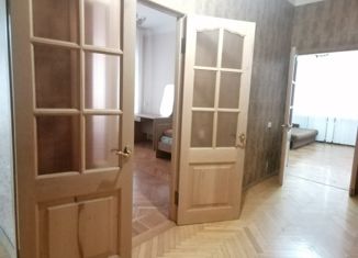 Продажа 3-ком. квартиры, 70 м2, Краснодар, улица Ленина, 70, улица Ленина