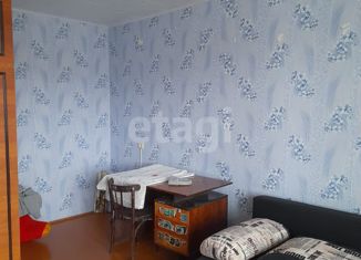 Продаю однокомнатную квартиру, 31 м2, посёлок городского типа Комсомольский, 1-й микрорайон, 49