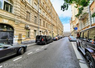 Продается многокомнатная квартира, 230 м2, Москва, улица Остоженка, 7с1, улица Остоженка