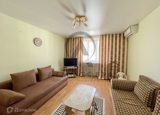 Продается 2-комнатная квартира, 50.4 м2, поселок городского типа Новомихайловский, 2-й микрорайон, 29
