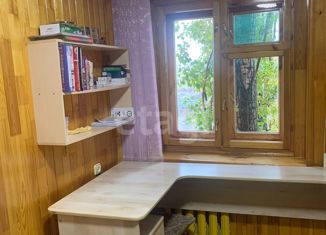 Продается 4-ком. квартира, 62 м2, Энгельс, 1-й микрорайон, 3