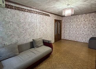 Продам четырехкомнатную квартиру, 74.6 м2, Астрахань, Звездная улица, 63