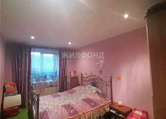 Трехкомнатная квартира на продажу, 79.9 м2, Осинники, улица Победы, 37А