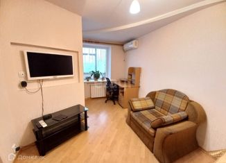 Продам 1-ком. квартиру, 30.5 м2, поселок городского типа Разумное, улица Скворцова, 2