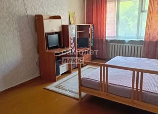 Продажа 2-комнатной квартиры, 43.7 м2, Новосибирск, Российская улица, 14