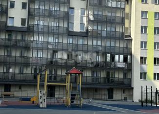 Продам 2-ком. квартиру, 72.5 м2, Новосибирск, улица Есенина, 12/1, Дзержинский район