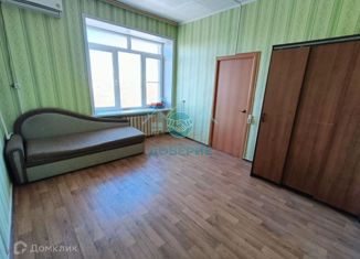 Продаю 2-комнатную квартиру, 45 м2, Астраханская область, Парковая улица, 27