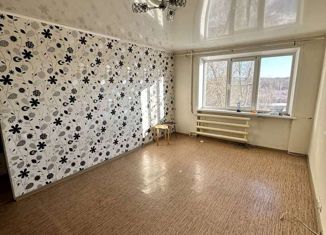 Продается однокомнатная квартира, 31.4 м2, поселок городского типа Новосемейкино, Рудничная улица, 18Б