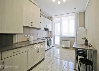 Сдам в аренду 2-комнатную квартиру, 60 м2, Калининград, улица Гайдара, 122, Ленинградский район