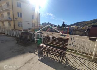 Продается 1-ком. квартира, 47.3 м2, село Небуг, квартал Спортивный, 12А/5