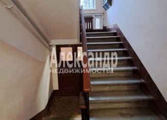 Продается двухкомнатная квартира, 43.8 м2, Санкт-Петербург, Новолитовская улица, 13, метро Площадь Мужества