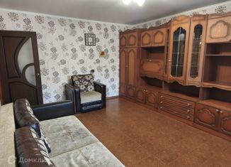 Продажа 2-ком. квартиры, 51.3 м2, посёлок городского типа Красная Горбатка, Комсомольская улица, 95