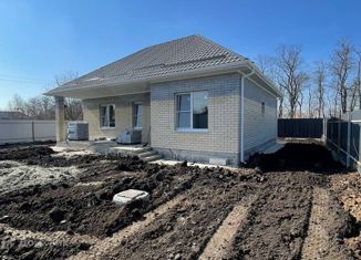 Продаю дом, 80 м2, посёлок городского типа Яблоновский, Новая улица, 12