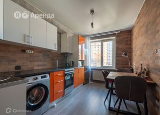 Сдается в аренду однокомнатная квартира, 36 м2, Мурино, ЖК Ласточка, Петровский бульвар, 7