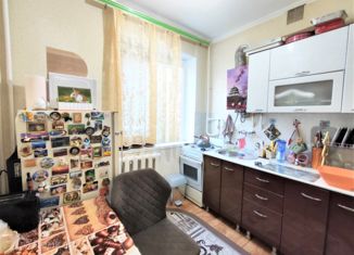 Продам 2-комнатную квартиру, 43 м2, Апшеронск, улица Ленина, 31