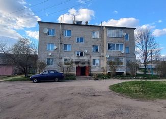 Продается двухкомнатная квартира, 51.2 м2, Починок, переулок Ленина, 4А