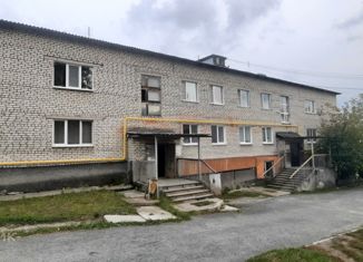 Продаю двухкомнатную квартиру, 48 м2, посёлок Исеть, улица Дружбы, 2А