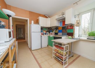 3-комнатная квартира на продажу, 83.7 м2, Санкт-Петербург, улица Беринга, 23к2, улица Беринга