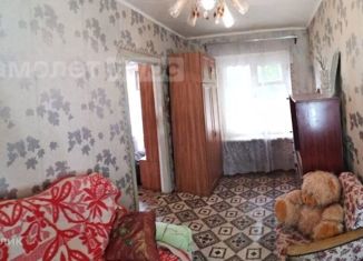 Продам 2-комнатную квартиру, 43 м2, Челябинская область, улица 40 лет Победы, 79