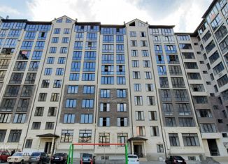 Продается 2-ком. квартира, 81 м2, Нальчик, улица Тарчокова, 31, район Мей