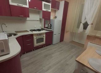 Сдам в аренду 1-ком. квартиру, 40 м2, Саранск, улица Попова, 64Гк1