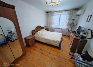 Продам трехкомнатную квартиру, 70.7 м2, Белгород, улица Есенина, 12, Западный округ