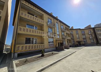 Продажа 2-комнатной квартиры, 76 м2, Таганрог, улица Маршала Жукова, 1Д