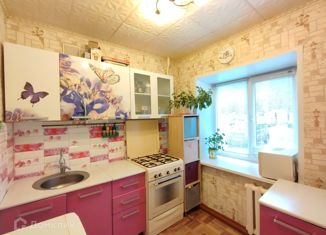 Продаю 3-ком. квартиру, 54 м2, село Иглино, улица Калинина, 33