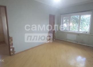 Продам трехкомнатную квартиру, 43 м2, Краснодарский край, улица Ленина, 157