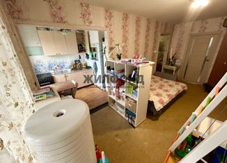 Продается 2-ком. квартира, 49 м2, Вилючинск, микрорайон Центральный, 11