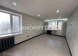 Продажа 1-ком. квартиры, 33 м2, Октябрьский, 24-й микрорайон, 27