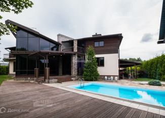 Продается дом, 600 м2, деревня Веледниково, Солнечная улица, 9