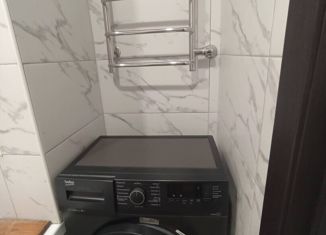 Продажа трехкомнатной квартиры, 60 м2, Ростов, 1-й микрорайон, 11А