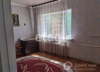 Продажа 2-ком. квартиры, 42.2 м2, село Садовое, Октябрьская улица, 40