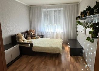Сдается 3-комнатная квартира, 70 м2, Челябинск, Набережная улица, 3, Калининский район