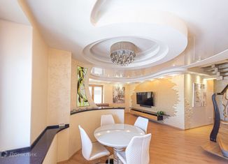 Продается пятикомнатная квартира, 200 м2, Челябинск, улица Братьев Кашириных, 12Б, Калининский район