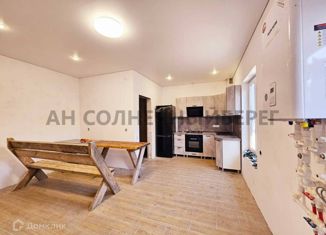 Продам таунхаус, 57.9 м2, поселок городского типа Новомихайловский, Совхозная улица, 15Г