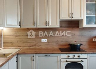 Продам 3-ком. квартиру, 68 м2, Москва, ЖК Мещерский Лес, Домостроительная улица, 14