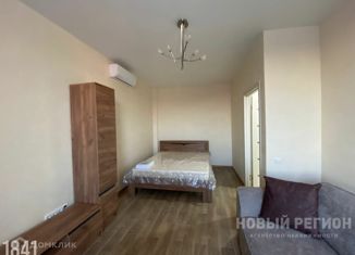 Сдам однокомнатную квартиру, 38 м2, Симферополь, улица Батурина, 123