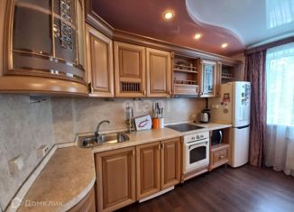 Сдается 4-ком. квартира, 76 м2, Благовещенск, улица Горького, 136