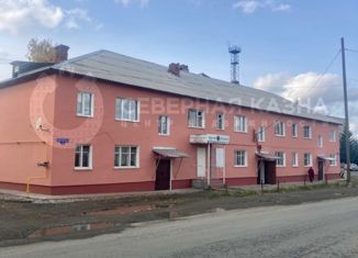 Продается 2-комнатная квартира, 40 м2, Невьянск, улица Дзержинского, 4