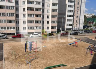 Продаю 3-комнатную квартиру, 86 м2, Омск, ЖК Регата, улица Леонида Маслова, 1